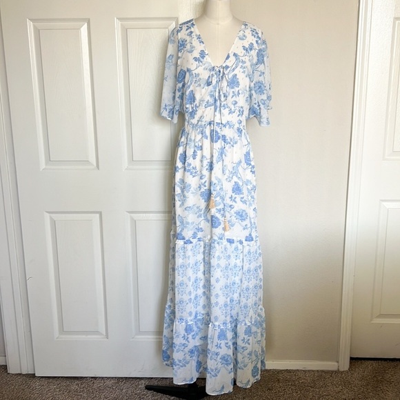 House of Harlow 1960 Floral Metallic Tiered Maxi Dress - Picture 3 of 9